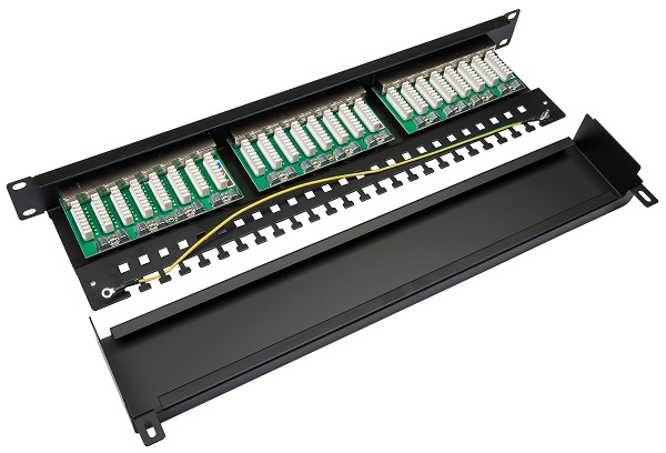 Коммутационная панель кат.5е, FTP, 19", 1U, 24хRJ45, 568A/В, черный