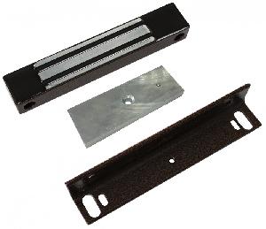 Электромагнитный влагозащищенный замок IP67, 12V DC, не более 0,5 A, усилие 400 кг,&nbsp;&nbsp;222x52х34 мм. Масса 3280 г., уголок в комплекте. Механический компенсатор устранения эффекта остаточной намагниченности на якоре замка. Цвет коричневый. -40°С…+40°С